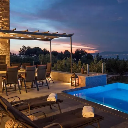 Casa de Férias Elegant Splitska