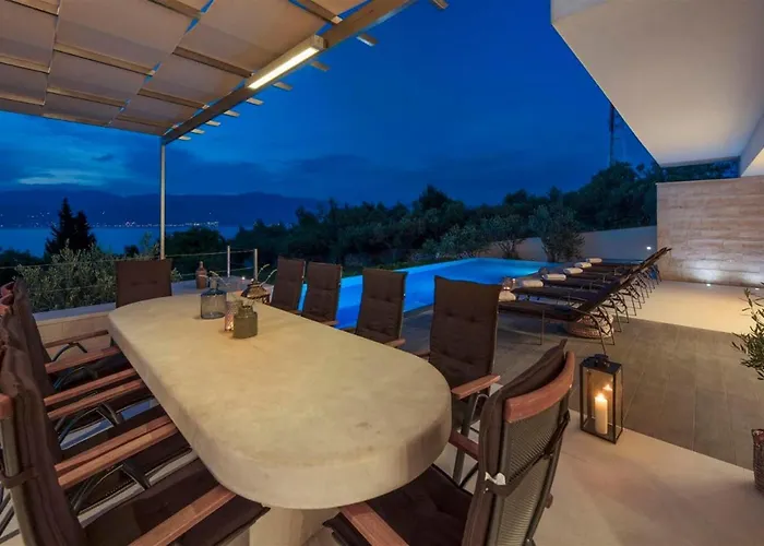 Elegant Holiday home